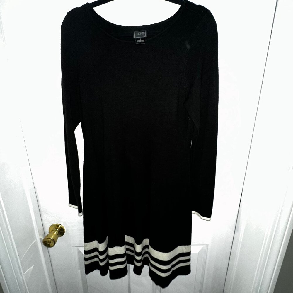 JH Long Sleeve Knit Striped Dress